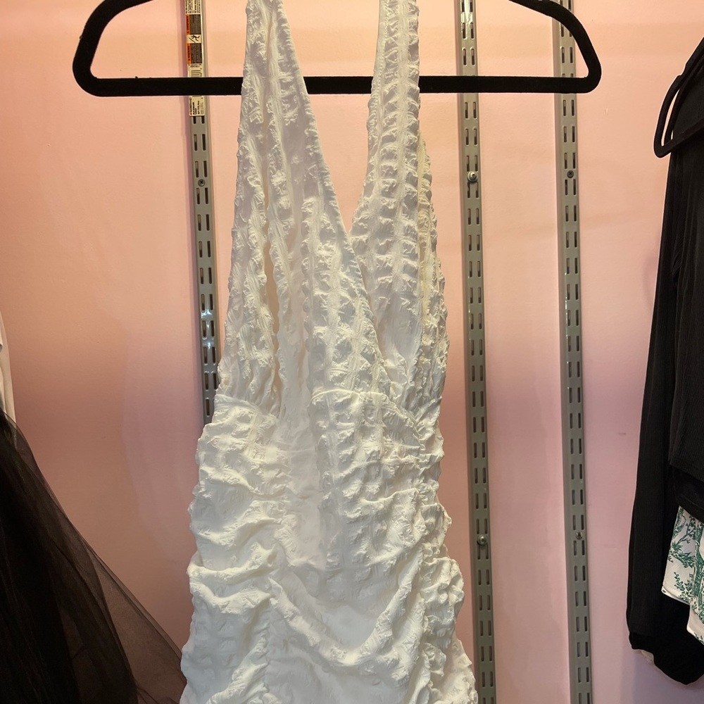 White halter mini dress, size 2 - Picture 3 of 4